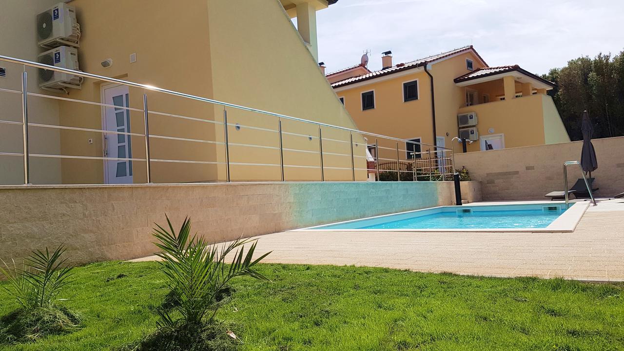 Villas Simag Banjole Esterno foto