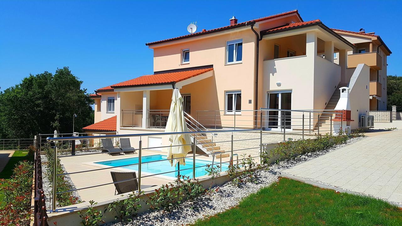 Villas Simag Banjole Esterno foto